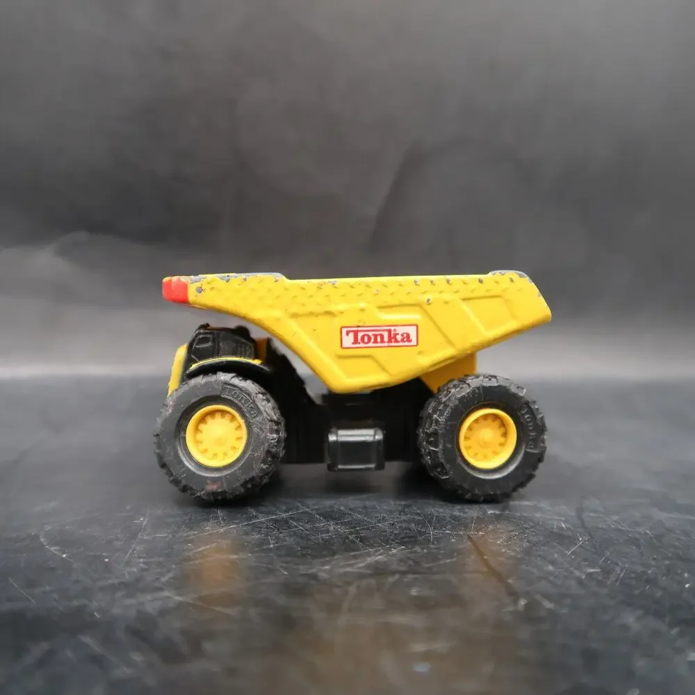 Hasbro Maisto Tonka Construction Vehicles Set of 2 Dump Truck Grader Vintage